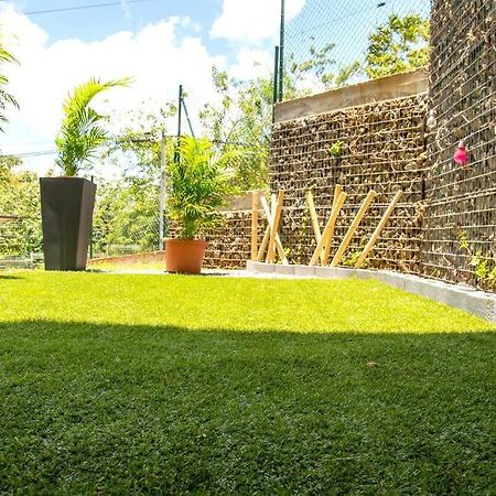 Apartamento Nuage & Cocon, Jardin, Wifi Et Parking Prive Fort-de-France Exterior foto